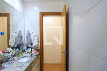 Apartamento à venda com 207m², 3 quartos e 3 vagas Apartamento à venda com 207m², 3 quartos e 3 vagasBanheiro 1