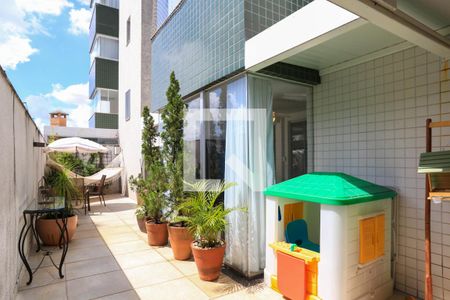 Apartamento à venda com 207m², 3 quartos e 3 vagas Apartamento à venda com 207m², 3 quartos e 3 vagasÁrea comum