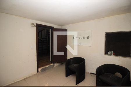 Casa à venda com 220m², 3 quartos e 2 vagas Casa à venda com 220m², 3 quartos e 2 vagasQuarto de Serviço