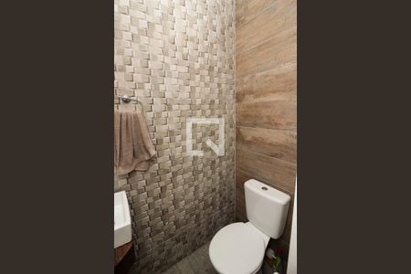 Casa à venda com 220m², 3 quartos e 2 vagas Casa à venda com 220m², 3 quartos e 2 vagasLavabo 1