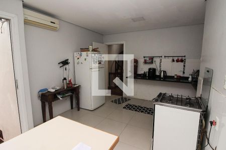 Casa à venda com 220m², 3 quartos e 2 vagas Casa à venda com 220m², 3 quartos e 2 vagasCozinha
