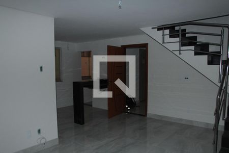 sala de apartamento à venda com 5 quartos, 140m² em Heliópolis, Belo Horizonte
