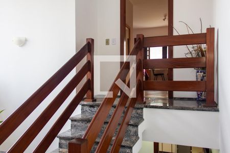 Casa à venda com 200m², 4 quartos e 4 vagas Casa à venda com 200m², 4 quartos e 4 vagasSuíte 1