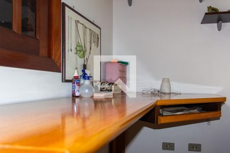 Casa à venda com 200m², 4 quartos e 4 vagas Casa à venda com 200m², 4 quartos e 4 vagasQuarto 2