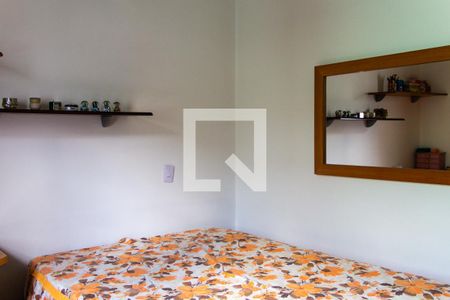 Casa à venda com 200m², 4 quartos e 4 vagas Casa à venda com 200m², 4 quartos e 4 vagasQuarto 2