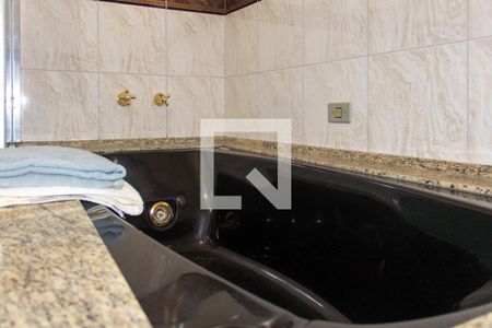 Casa à venda com 200m², 4 quartos e 4 vagas Casa à venda com 200m², 4 quartos e 4 vagasBanheiro da Suíte 1