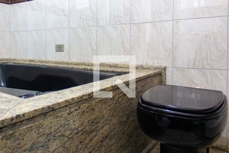 Casa à venda com 200m², 4 quartos e 4 vagas Casa à venda com 200m², 4 quartos e 4 vagasBanheiro da Suíte 1