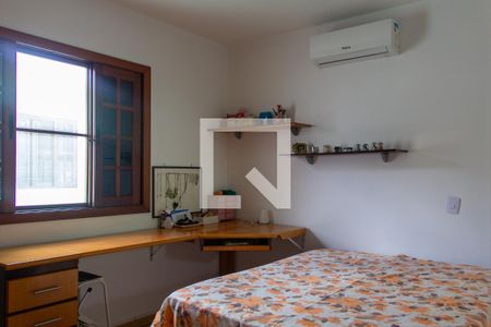 Casa à venda com 200m², 4 quartos e 4 vagas Casa à venda com 200m², 4 quartos e 4 vagasQuarto 2