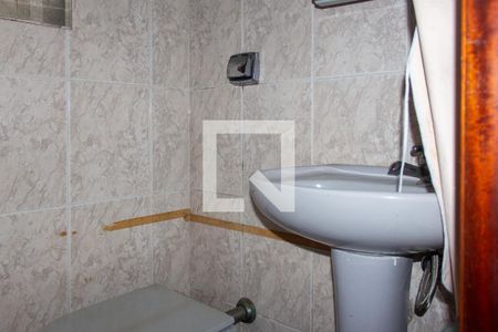 Casa à venda com 200m², 4 quartos e 4 vagas Casa à venda com 200m², 4 quartos e 4 vagasBanheiro 2