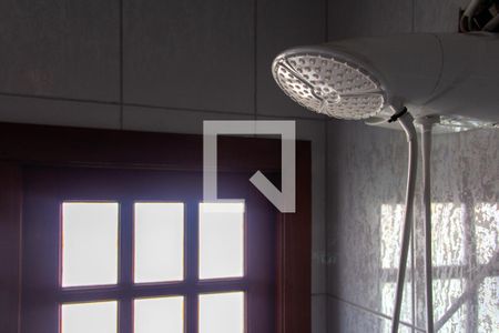 Casa à venda com 200m², 4 quartos e 4 vagas Casa à venda com 200m², 4 quartos e 4 vagasBanheiro 1