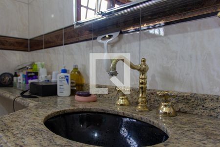 Casa à venda com 200m², 4 quartos e 4 vagas Casa à venda com 200m², 4 quartos e 4 vagasBanheiro da Suíte 1