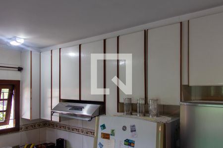 Casa à venda com 200m², 4 quartos e 4 vagas Casa à venda com 200m², 4 quartos e 4 vagasCozinha