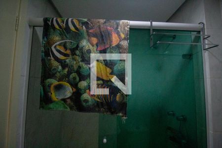 Casa de condomínio à venda com 174m², 3 quartos e 3 vagasBanheiro da Suíte 2