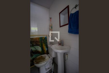 Casa de condomínio à venda com 174m², 3 quartos e 3 vagasLavabo da Área Gourmet