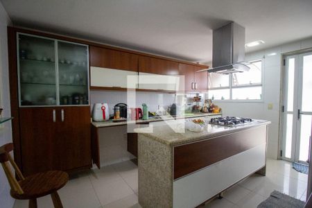 Casa de condomínio à venda com 174m², 3 quartos e 3 vagasCozinha