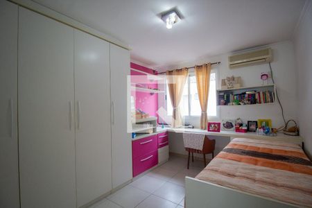 Casa de condomínio à venda com 174m², 3 quartos e 3 vagasSuíte 3