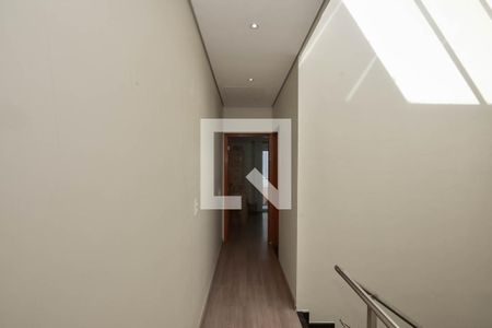 Corredor de casa de condomínio à venda com 3 quartos, 151m² em Jardim Caner, Taboão da Serra