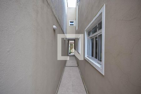 Casa de condomínio à venda com 151m², 3 quartos e 2 vagas Casa de condomínio à venda com 151m², 3 quartos e 2 vagasLateral