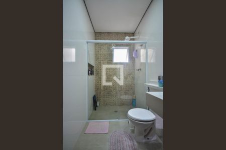 Casa de condomínio à venda com 151m², 3 quartos e 2 vagas Casa de condomínio à venda com 151m², 3 quartos e 2 vagasBanheiro Suíte