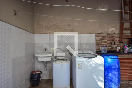 Casa de condomínio à venda com 151m², 3 quartos e 2 vagas Casa de condomínio à venda com 151m², 3 quartos e 2 vagasÁrea de Serviço