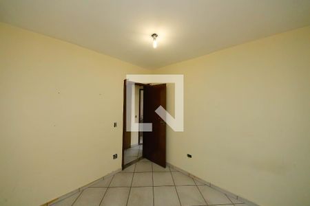 Quarto 2 de casa para alugar com 3 quartos, 108m² em Vila Antonieta, São Paulo