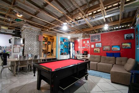 Casa à venda com 170m², 3 quartos e 2 vagassala de jogos/som