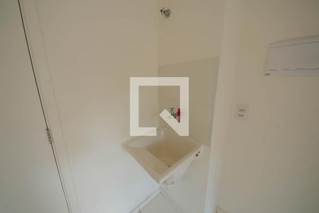 Sala/Cozinha de apartamento para alugar com 1 quarto, 24m² em Cidade Satelite Santa Barbara, São Paulo