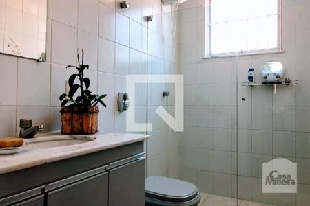 Apartamento à venda com 110m², 3 quartos e 1 vaga Apartamento à venda com 110m², 3 quartos e 1 vagaBanheiro