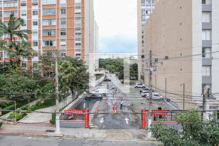 Casa à venda com 165m², 2 quartos e 2 vagas Casa à venda com 165m², 2 quartos e 2 vagasVista da Sacada