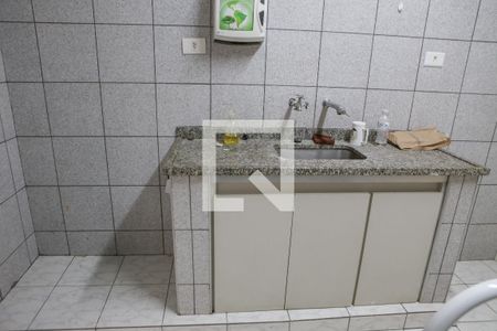 Casa à venda com 165m², 2 quartos e 2 vagas Casa à venda com 165m², 2 quartos e 2 vagasCozinha