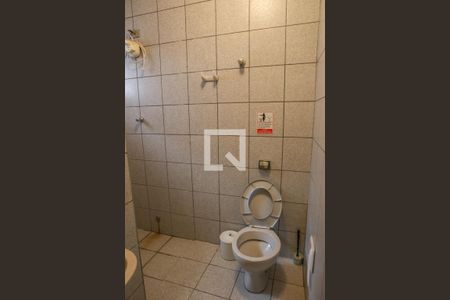 Casa à venda com 165m², 2 quartos e 2 vagas Casa à venda com 165m², 2 quartos e 2 vagasBanheiro Social