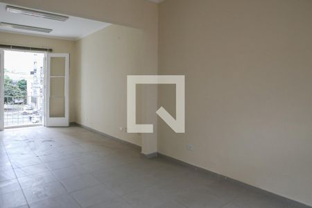 Casa à venda com 165m², 2 quartos e 2 vagas Casa à venda com 165m², 2 quartos e 2 vagasSuíte