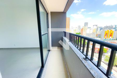 Varanda de kitnet/studio para alugar com 1 quarto, 24m² em Pinheiros, São Paulo