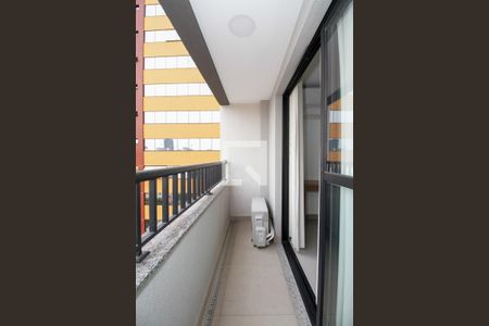 Varanda de kitnet/studio para alugar com 1 quarto, 24m² em Pinheiros, São Paulo