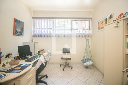 Escritório de casa à venda com 3 quartos, 330m² em Vila Ipiranga, Porto Alegre