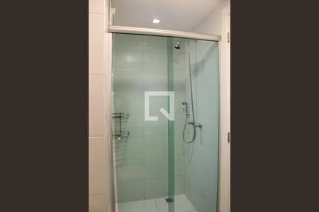 Banheiro suite de apartamento para alugar com 1 quarto, 58m² em Centro Histórico, Porto Alegre