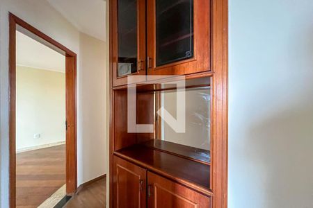 Apartamento à venda com 117m², 3 quartos e 2 vagas Apartamento à venda com 117m², 3 quartos e 2 vagasHall