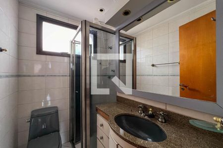 Apartamento à venda com 117m², 3 quartos e 2 vagas Apartamento à venda com 117m², 3 quartos e 2 vagasBanheiro