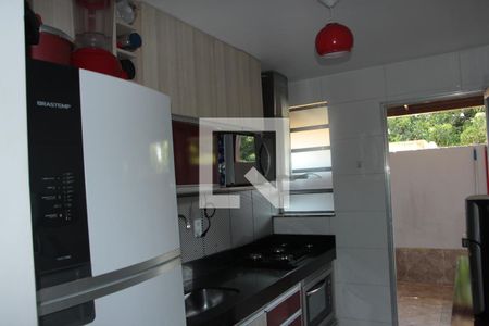 Apartamento à venda com 69m², 3 quartos e 2 vagasCozinha 