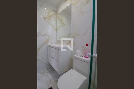 Apartamento à venda com 112m², 3 quartos e 2 vagas Apartamento à venda com 112m², 3 quartos e 2 vagasBanheiro da Suíte