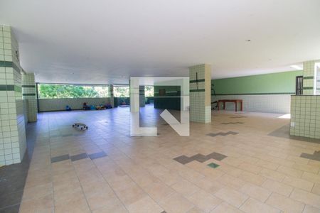 Apartamento à venda com 112m², 3 quartos e 2 vagas Apartamento à venda com 112m², 3 quartos e 2 vagasÁrea comum - Salão de festas