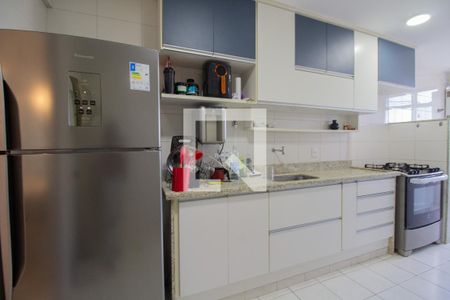 Apartamento à venda com 112m², 3 quartos e 2 vagas Apartamento à venda com 112m², 3 quartos e 2 vagasCozinha