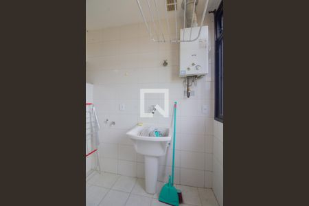 Apartamento à venda com 112m², 3 quartos e 2 vagas Apartamento à venda com 112m², 3 quartos e 2 vagasÁrea de Serviço