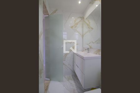 Apartamento à venda com 112m², 3 quartos e 2 vagas Apartamento à venda com 112m², 3 quartos e 2 vagasBanheiro da Suíte