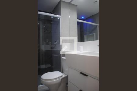 Banheiro da Suíte 1 de apartamento para alugar com 2 quartos, 68m² em Caminho das Árvores, Salvador