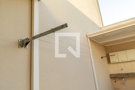 Apartamento para alugar com 150m², 2 quartos e 2 vagasPiso Superior-Detalhe Quintal -Varal