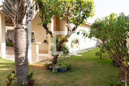 Apartamento para alugar com 150m², 2 quartos e 2 vagasÁrea Comum-Jardim