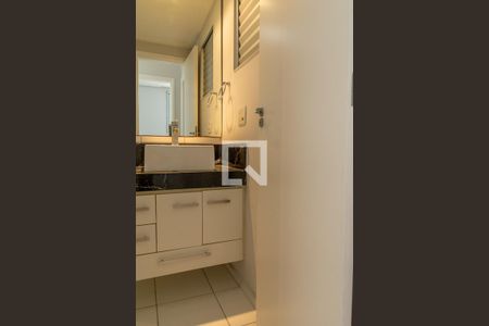 Apartamento para alugar com 150m², 2 quartos e 2 vagasBanheiro Social