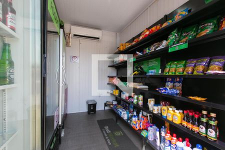 Apartamento para alugar com 42m², 2 quartos e 1 vaga Apartamento para alugar com 42m², 2 quartos e 1 vagaMini Mercado