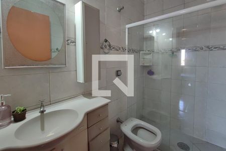 Casa à venda com 240m², 4 quartos e 3 vagasBanheiro Social